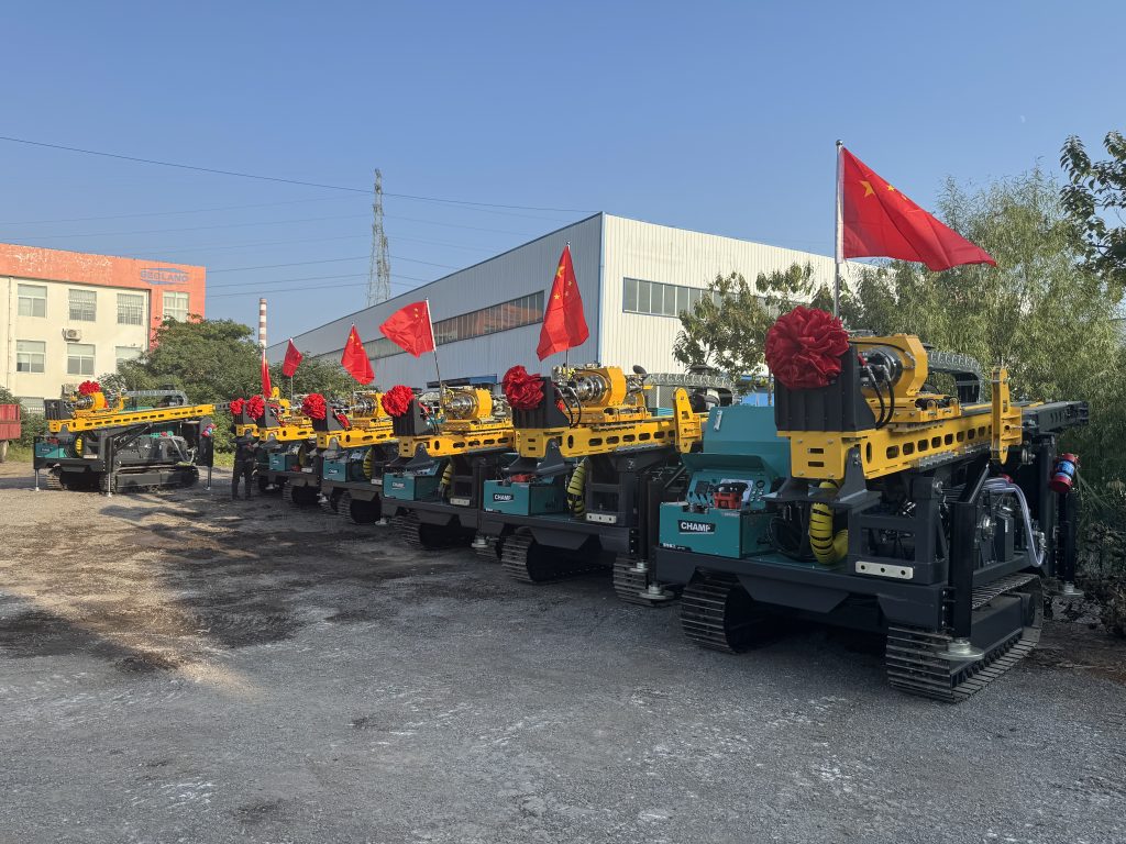 普华英工EX1200C地表岩心钻机，成套出口发运仪式